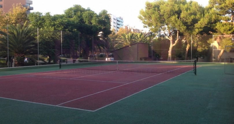 REIHENHAUS IN VALENCIA ZU VERKAUFEN