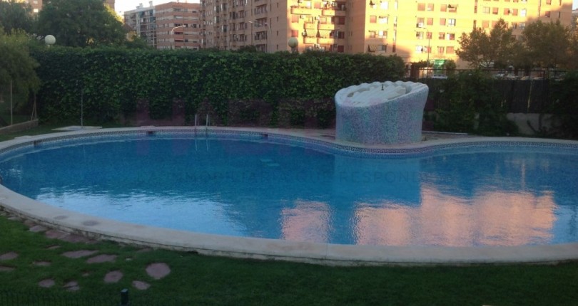 REIHENHAUS IN VALENCIA ZU VERKAUFEN