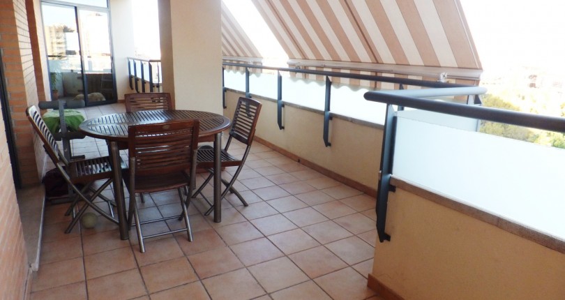 PENTHOUSE WOHNUNG  IN VALENCIA, VIERTEL ORRIOLS