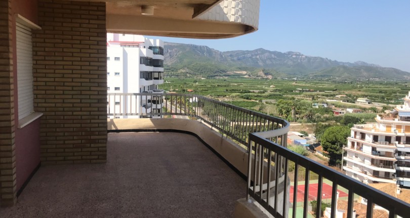PENTHOUSE IN TAVERNES VALLDIGNA MIT FANTASSTISCHEM MEERBLICK.