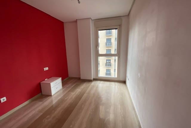 Wohnung zur Miete in Valencia. Luxusanlage.