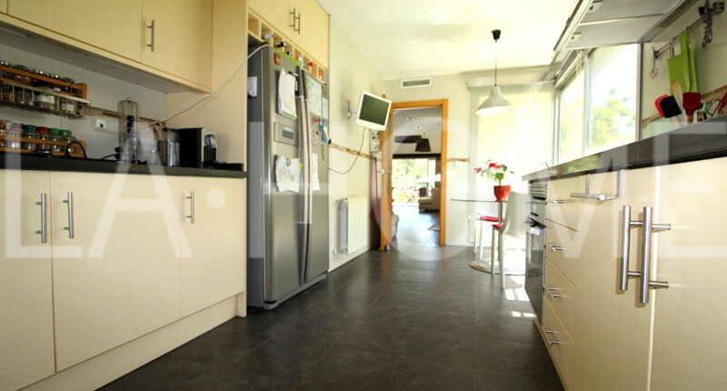 Modernes Haus im „Villenviertel“ von Valencia, La Cañada