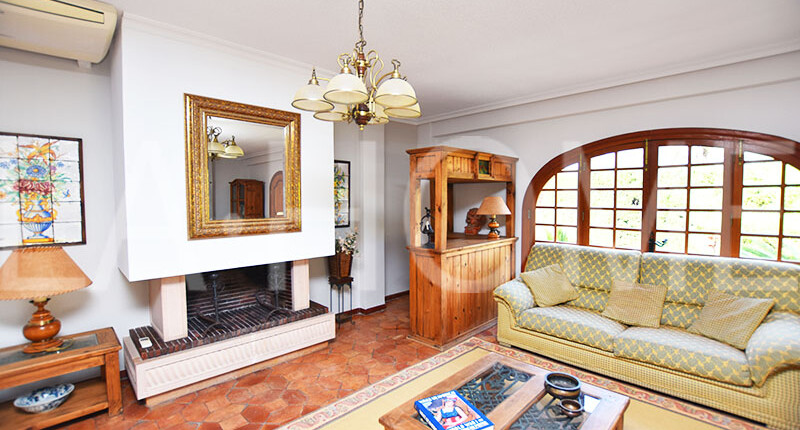 Leben Sie im Mittelmeer-Stil! Haus mit Pool und Garten im Villenviertel Valencias, La Cañada