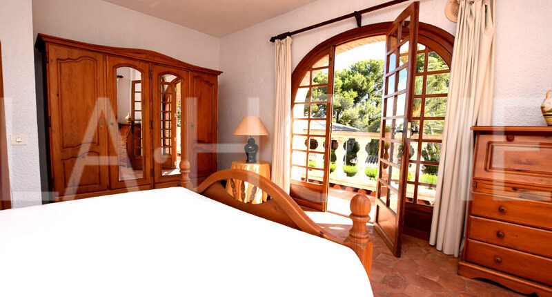 Leben Sie im Mittelmeer-Stil! Haus mit Pool und Garten im Villenviertel Valencias, La Cañada