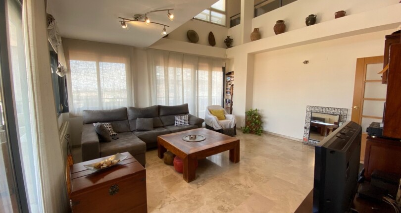 Spektakuläres Duplex-Penthouse zum Verkauf in Valencia, Alfahuir
