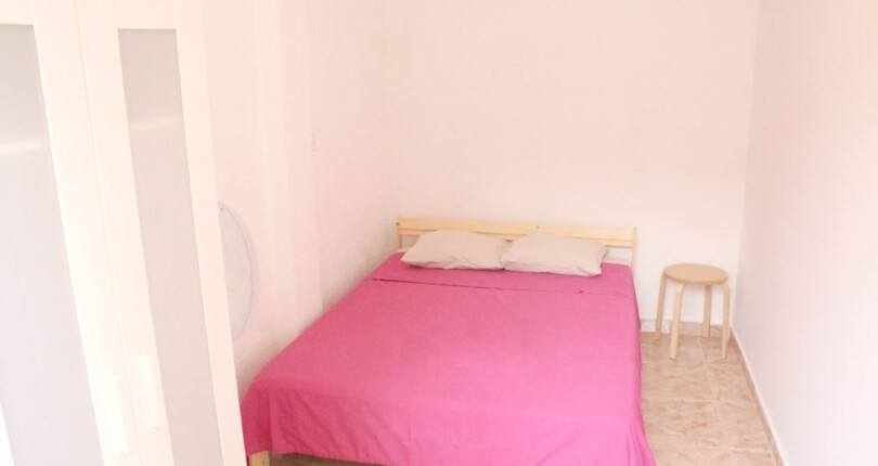 Zimmer für Studenten in einem entzückenden Häuschen (WG) zu vermieten in Valencia, El-Cabanyal