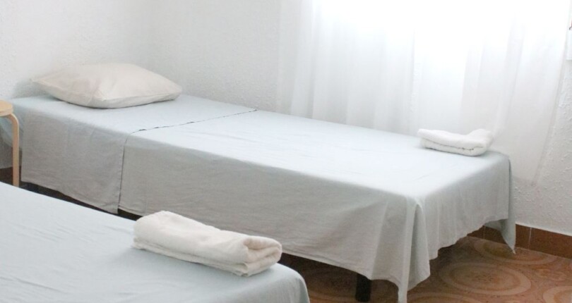 Zimmer für Studenten in einem entzückenden Häuschen (WG) zu vermieten in Valencia, El-Cabanyal