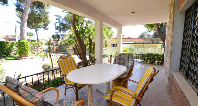 Schönes Haus mit weitläufigem Grund zum Kauf, Valencia – La Cañada