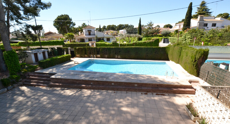 Schönes Haus mit weitläufigem Grund zum Kauf, Valencia – La Cañada