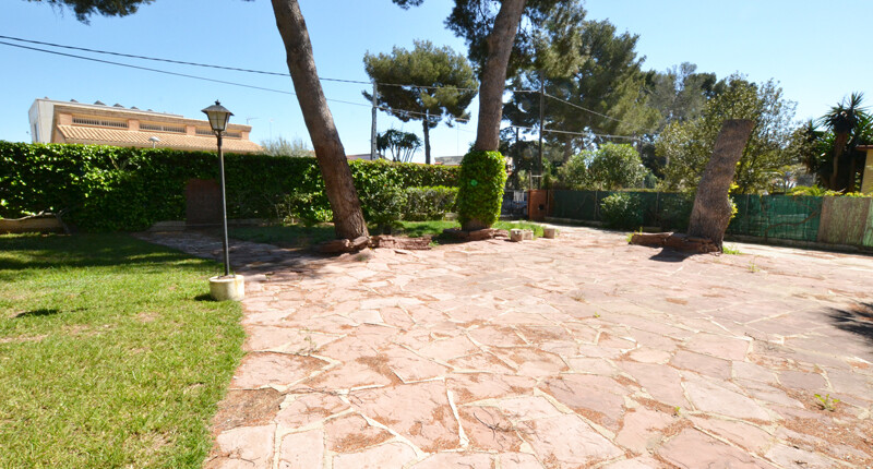 Schönes Haus mit weitläufigem Grund zum Kauf, Valencia – La Cañada