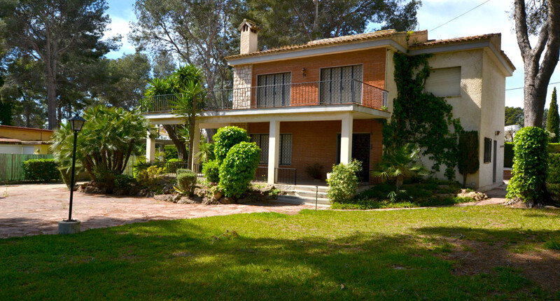 Schönes Haus mit weitläufigem Grund zum Kauf, Valencia – La Cañada