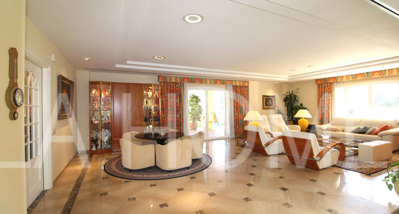 Elegante Villa zum Verkauf | Valencia La Canyada