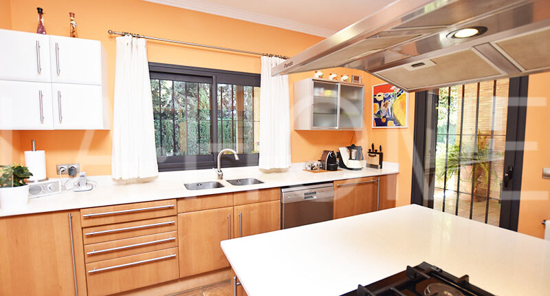 Villa im kalifornischen Stil zum Verkauf – Valencia, La Canyada