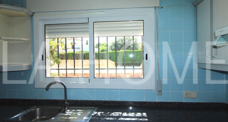Schönes Haus mit weitläufigem Grund zum Kauf, Valencia – La Cañada