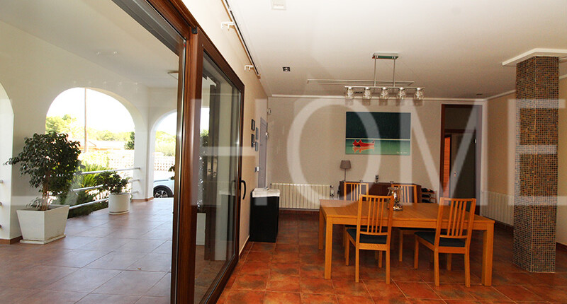 Familienhaus im Bungalow-Stil zum Verkauf, Valencia – La Canyada