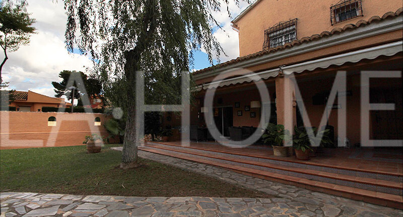 Einfamilienhaus zum Verkauf in Valencia – La Cañada