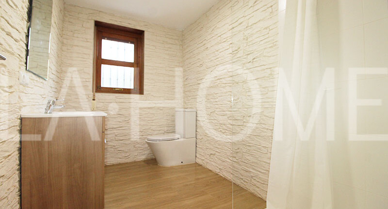Fantastisches Haus im Bungalow-Stil mit großem Grund, Valencia – La Eliana