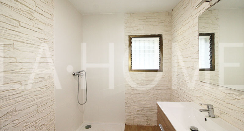 Fantastisches Haus im Bungalow-Stil mit großem Grund, Valencia – La Eliana