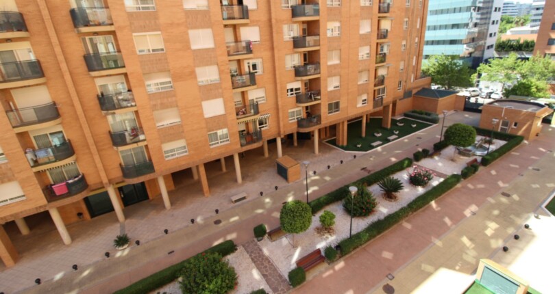 Wohnung zum Verkauf in Valencia, Alfahuir   |  Repräsentative Wohnanlage