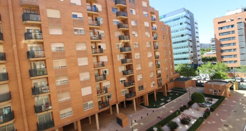 Wohnung zum Verkauf in Valencia, Alfahuir   |  Repräsentative Wohnanlage