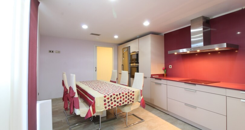 Außergewöhnliche Wohnung zum Verkauf, Valencia – Benicalap