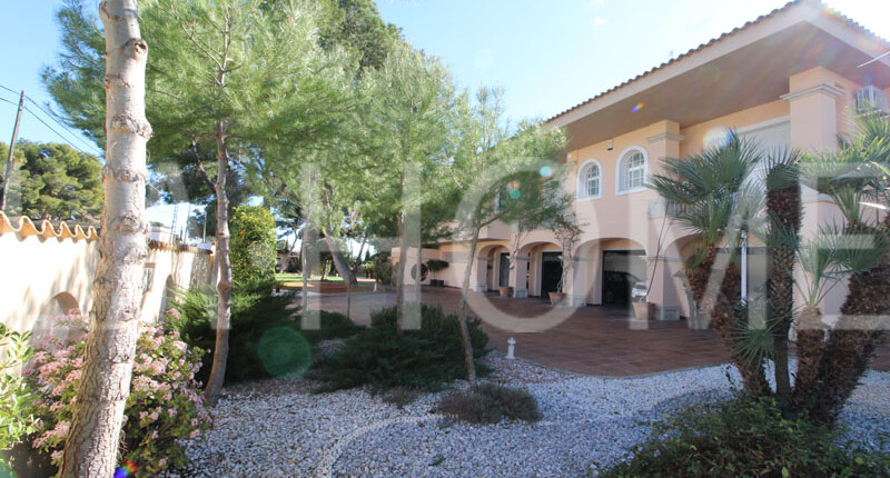 Elegante Villa zum Verkauf | Valencia La Canyada