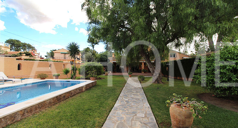 Einfamilienhaus zum Verkauf in Valencia – La Cañada